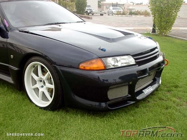 Nissan Skyline R32 GT-R